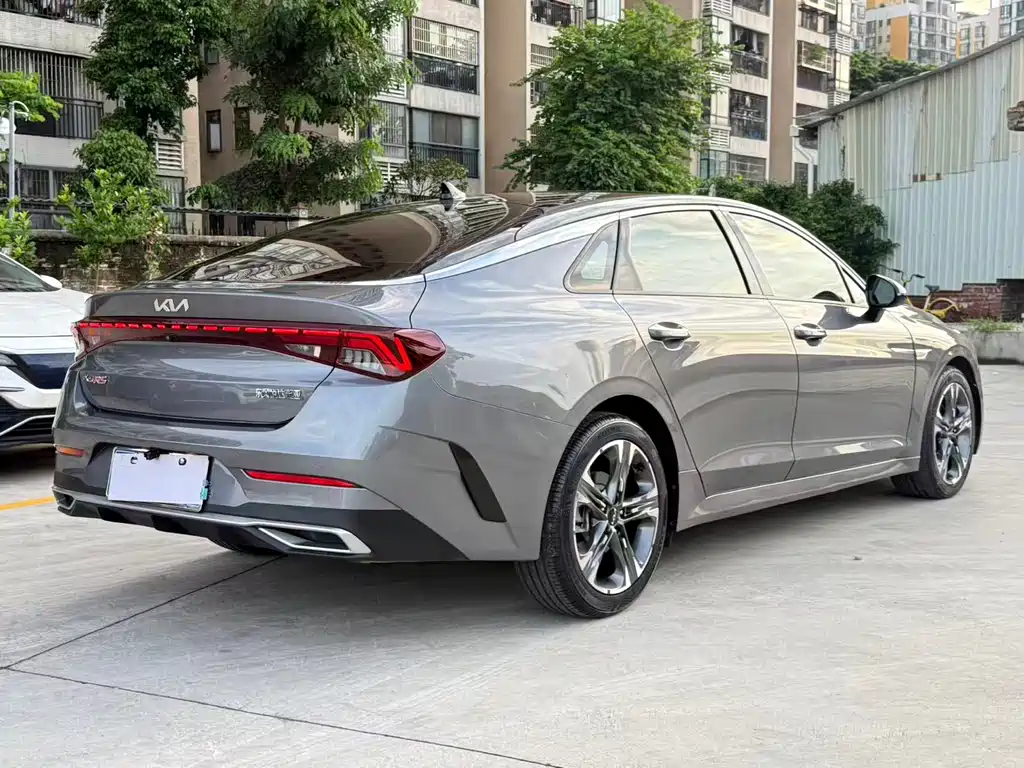 Kia K5 — миниатюра 10