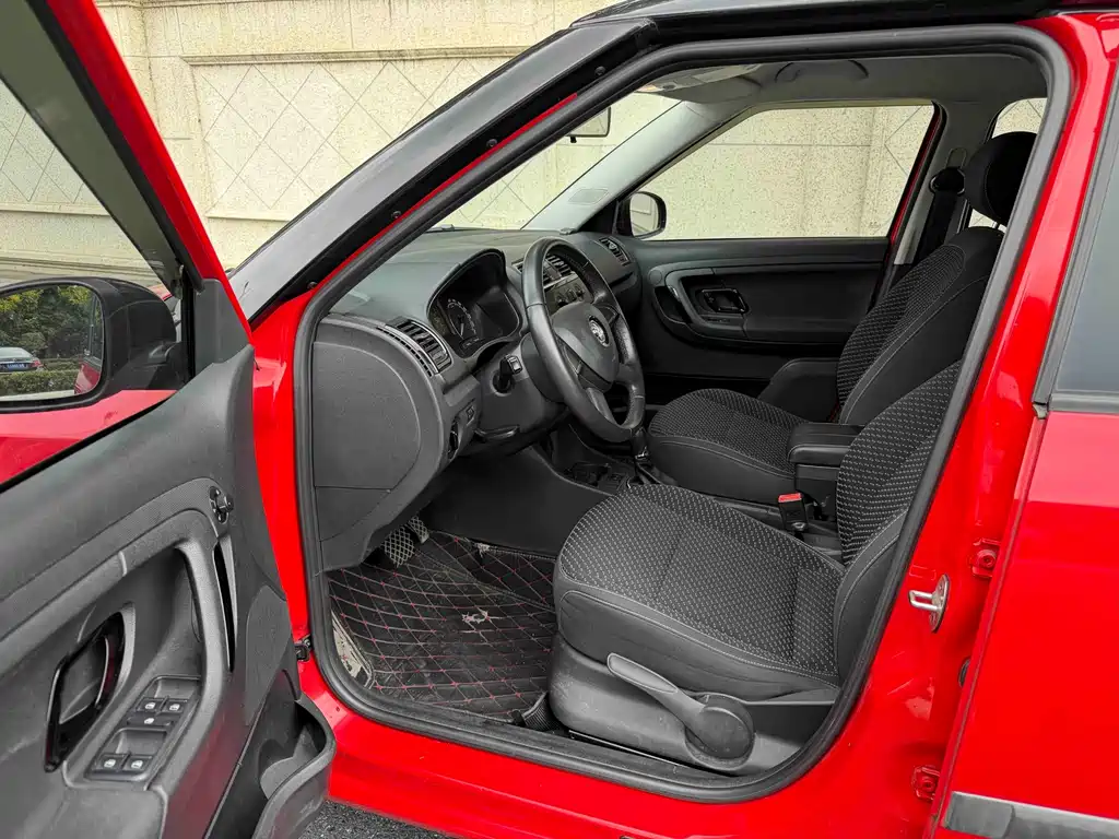 Skoda Fabia — миниатюра 6