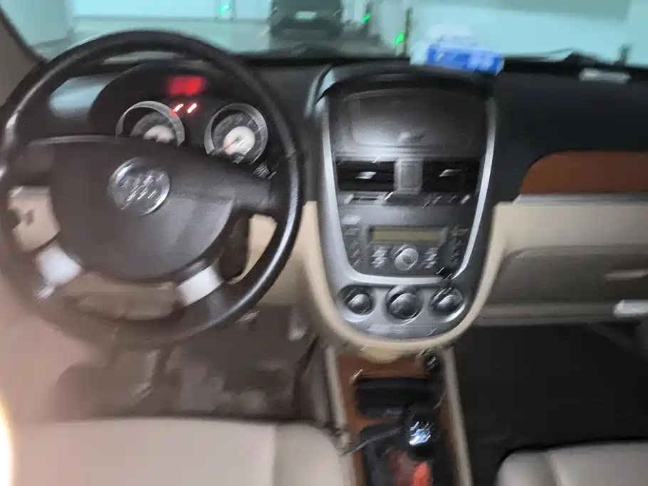 Buick Excelle — миниатюра 12
