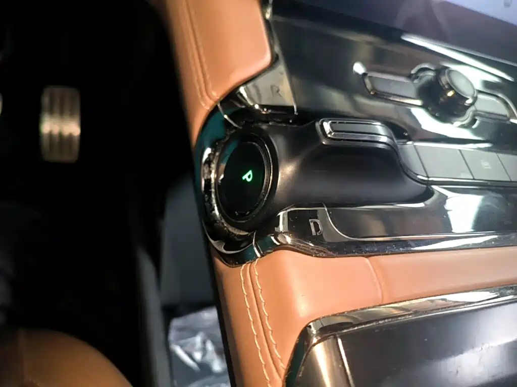 NIO ES8 — миниатюра 14