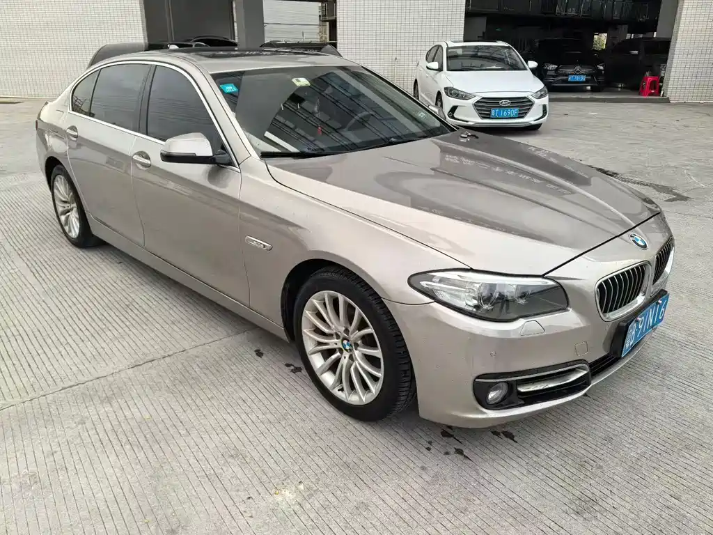 BMW 5 Series 5 2014 525Li Luxury