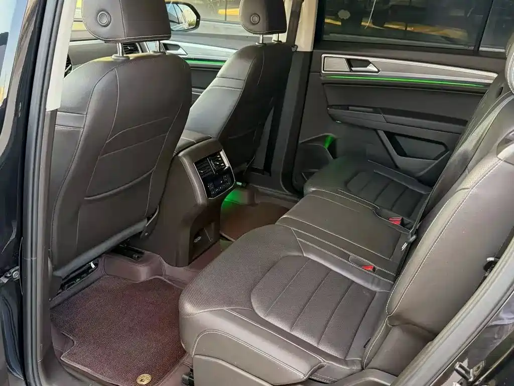 Volkswagen Teramont — миниатюра 6