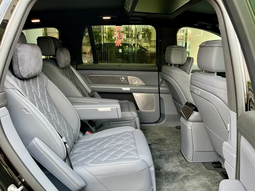 NIO ES8 2026 мест Executive Luxury