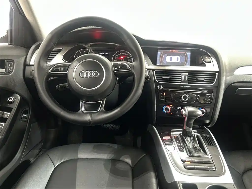Audi A4L — миниатюра 10