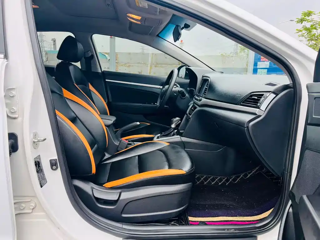 Hyundai Elantra 2016 1.6L AT Elite