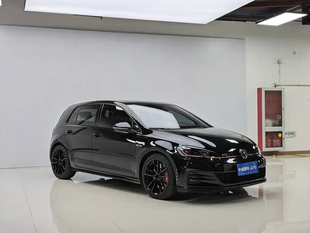 Volkswagen Golf GTI — миниатюра 3