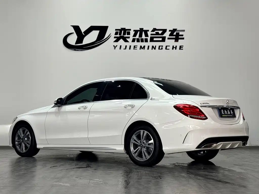 Mercedes-Benz C-Class — миниатюра 9