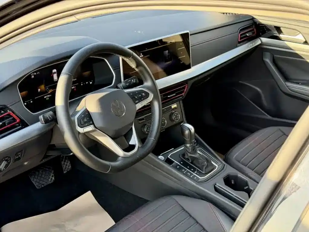 Volkswagen Lavida — миниатюра 3