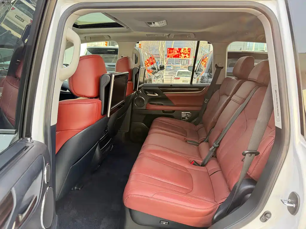 Lexus LX 2017 570 Luxury