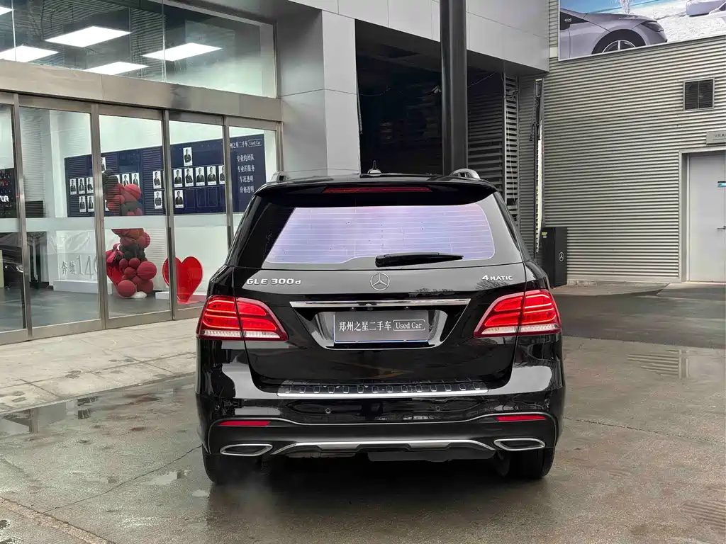 MERCEDES-BENZ GLE