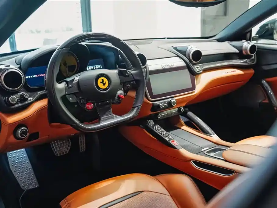 Ferrari GTC4Lusso 2016 6.3L V12