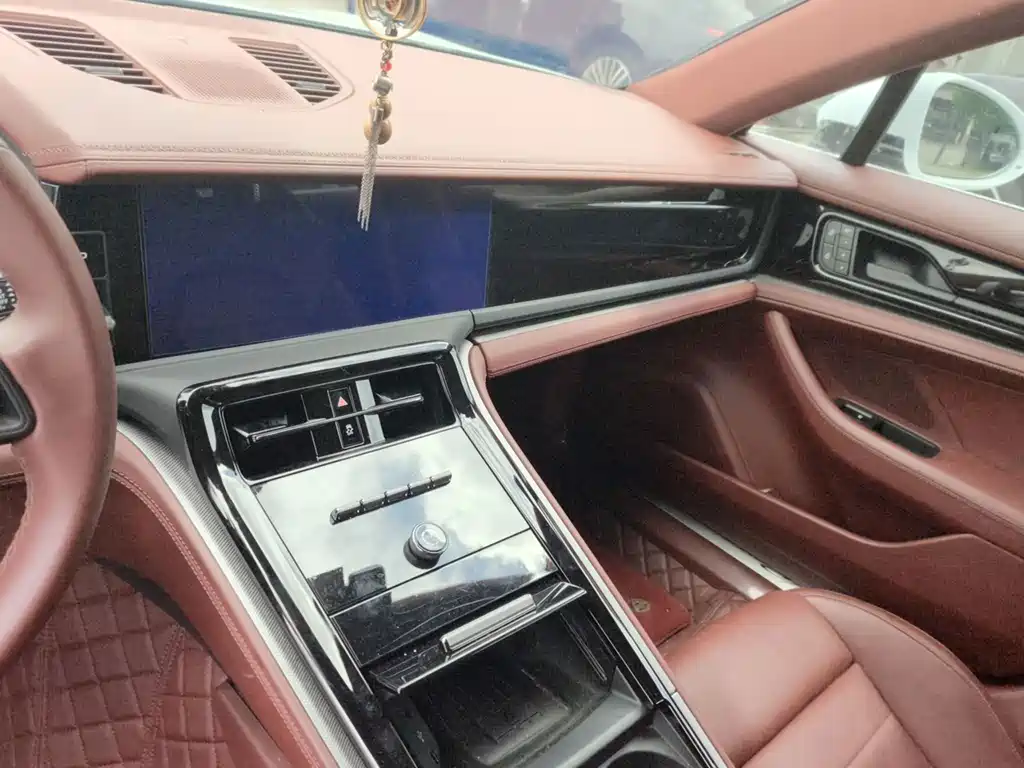 Porsche Panamera — миниатюра 8