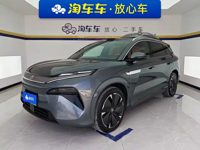 2025 BYD Tang