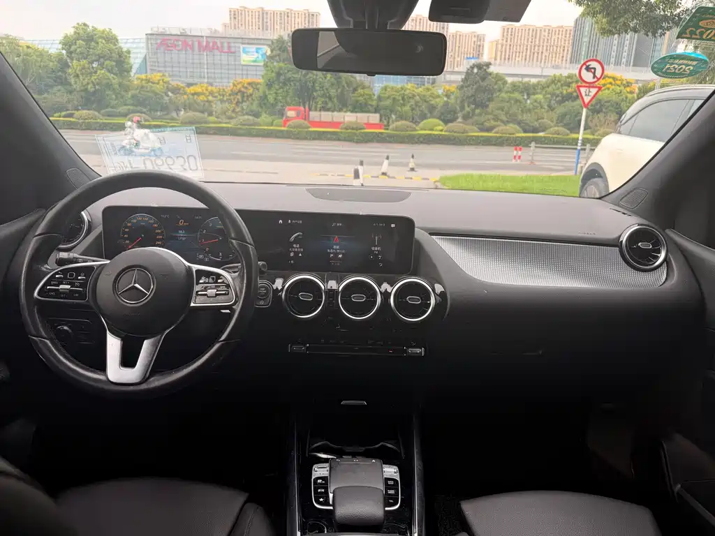 Mercedes-Benz B-Class — миниатюра 8