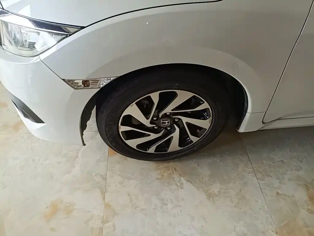 Honda Civic — миниатюра 23