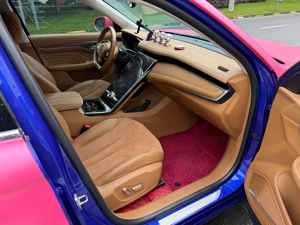 Roewe MARVEL X — миниатюра 4