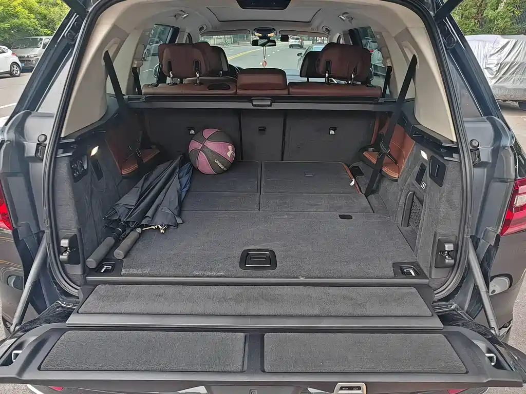 BMW X7 — миниатюра 22