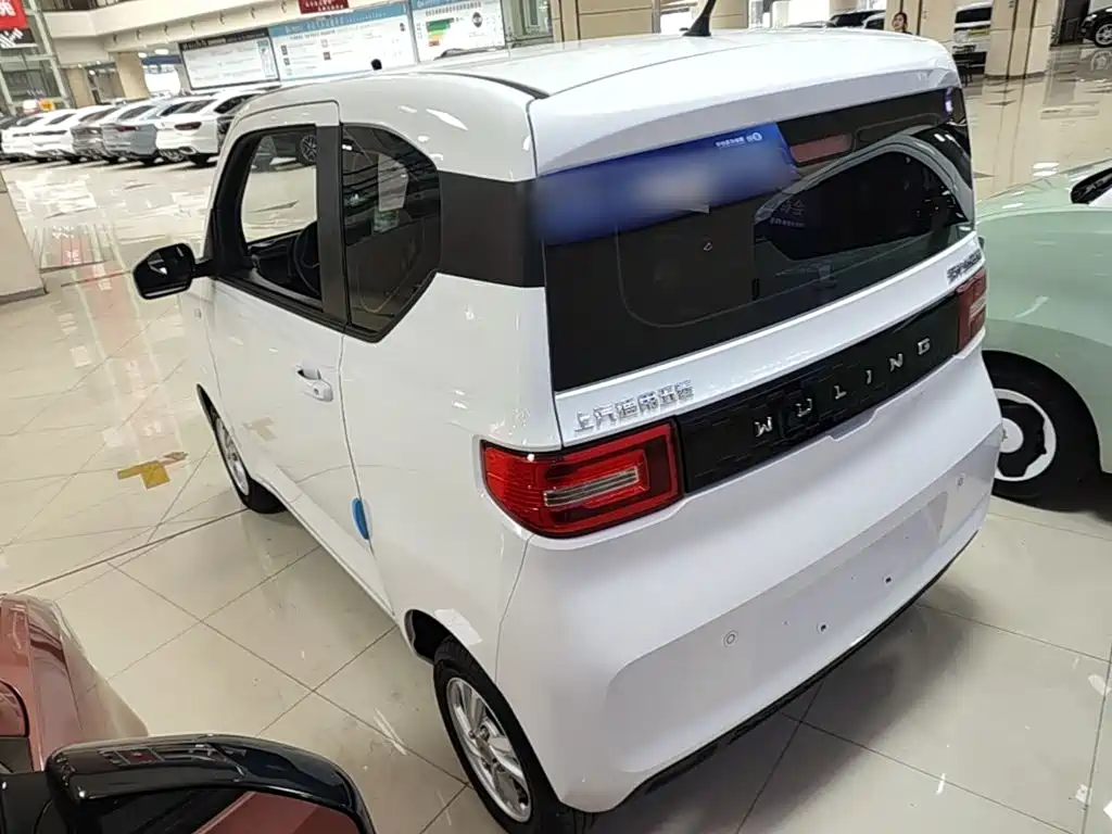 Wuling MINIEV — миниатюра 5