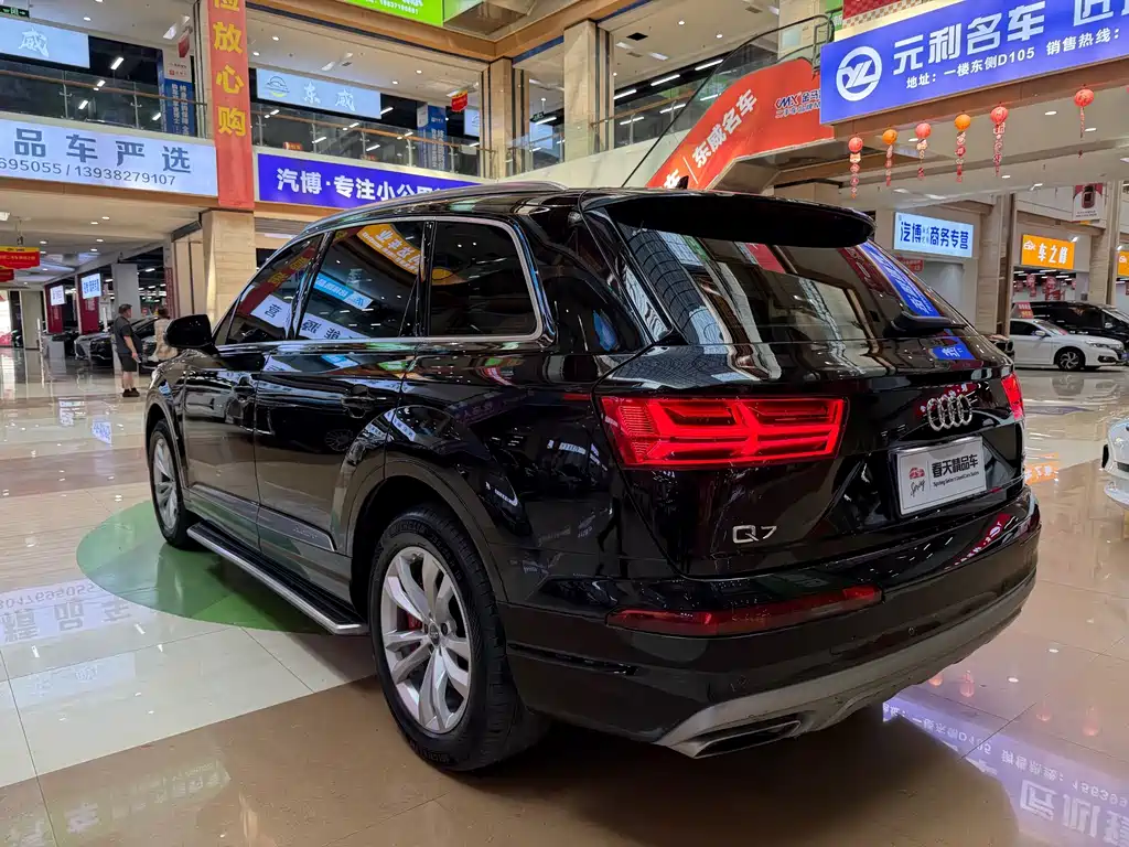 Audi Q7 — миниатюра 5