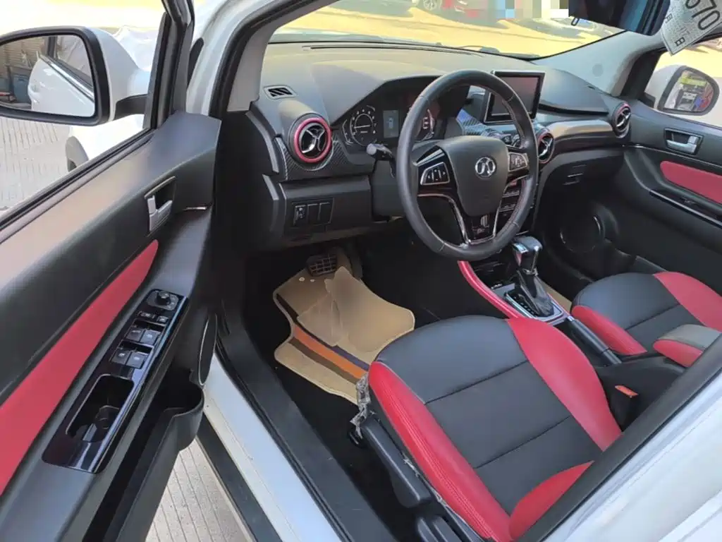 BAIC Senova X25 — миниатюра 16
