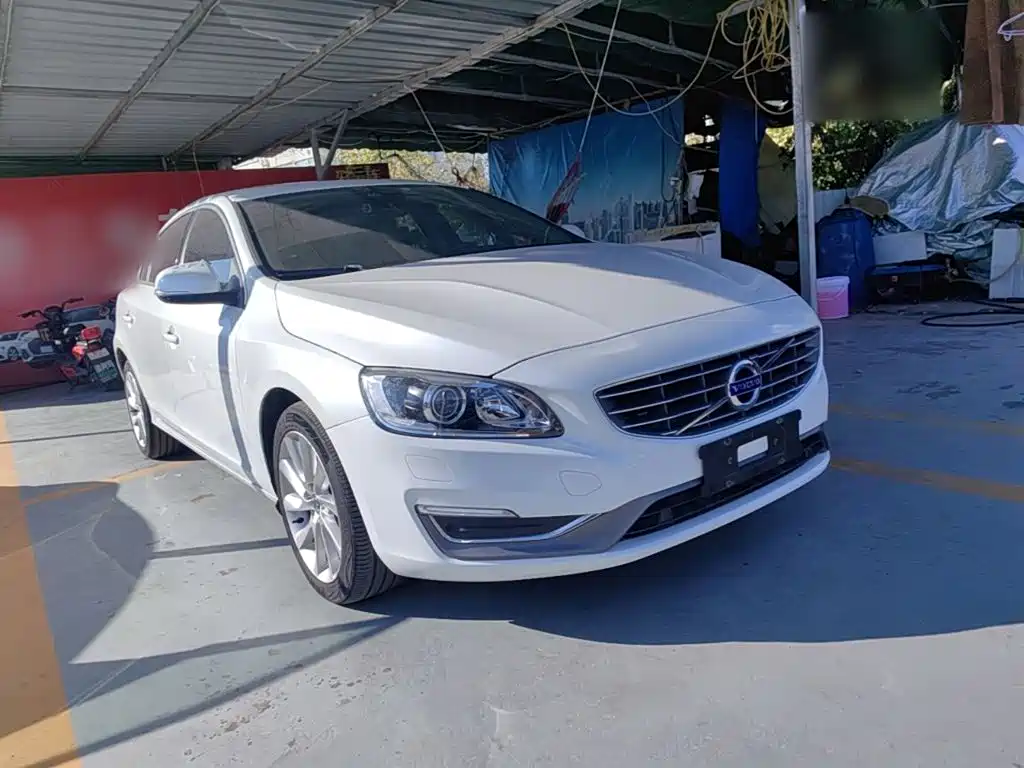 Volvo S60 — миниатюра 4