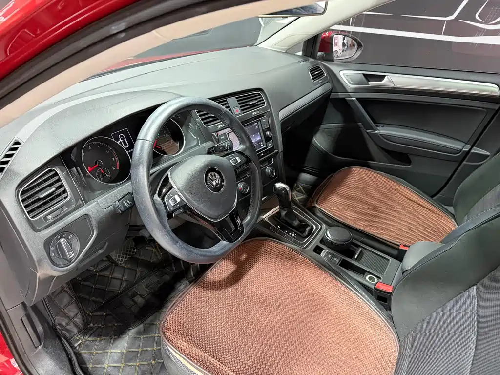 Volkswagen Golf — миниатюра 6