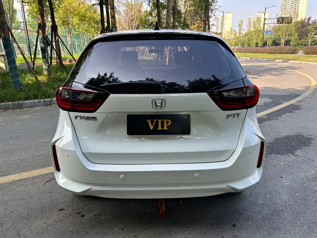 Honda Fit — миниатюра 6