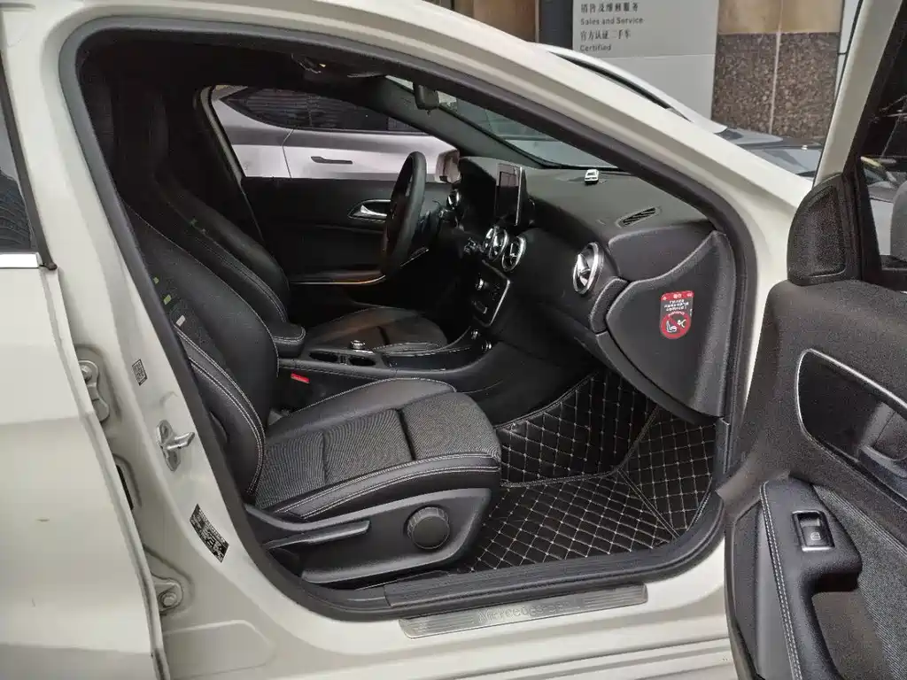 Mercedes-Benz A-Class (Import) — миниатюра 10