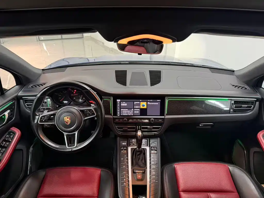 Porsche Macan — миниатюра 4