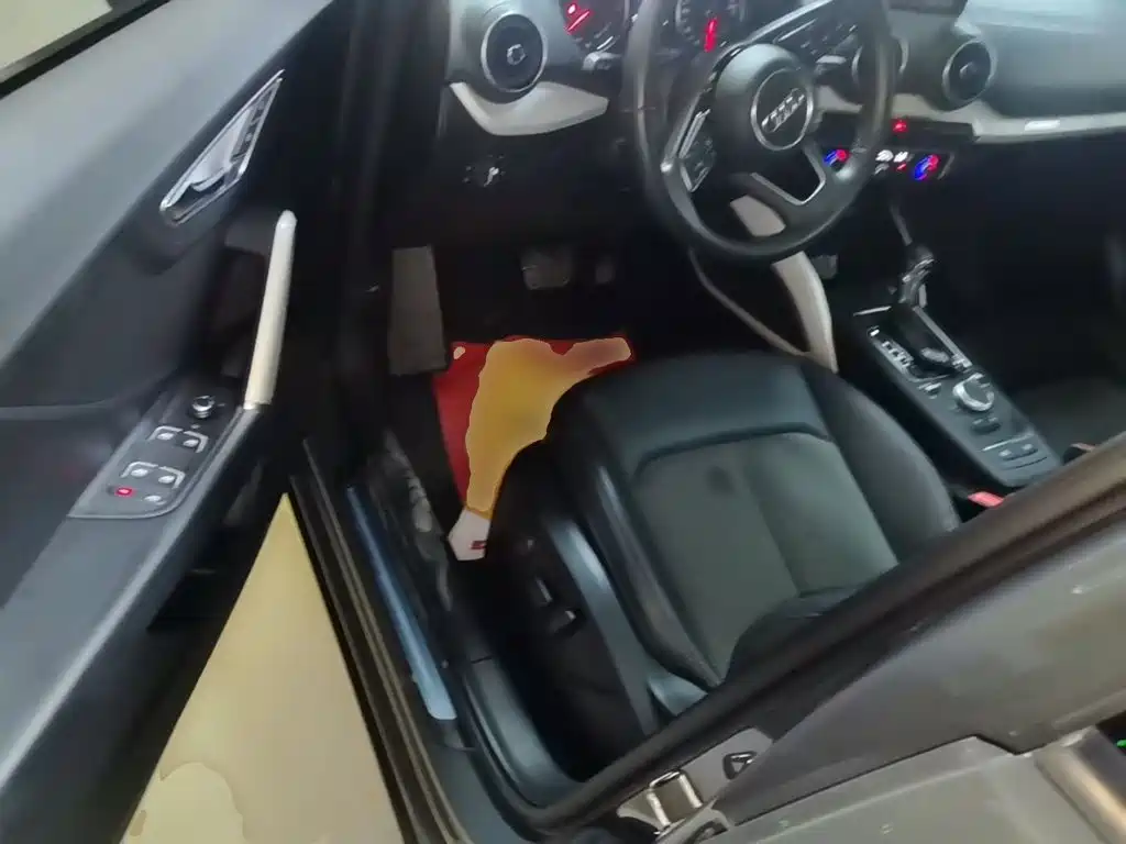 Audi Q2L — миниатюра 15