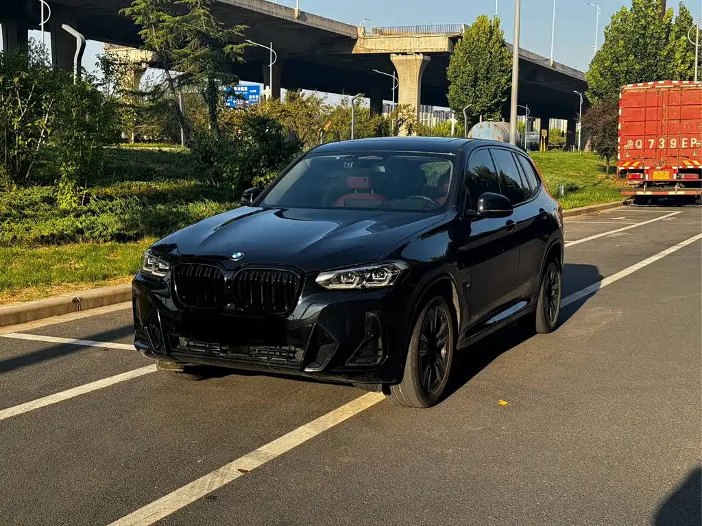 BMW iX3