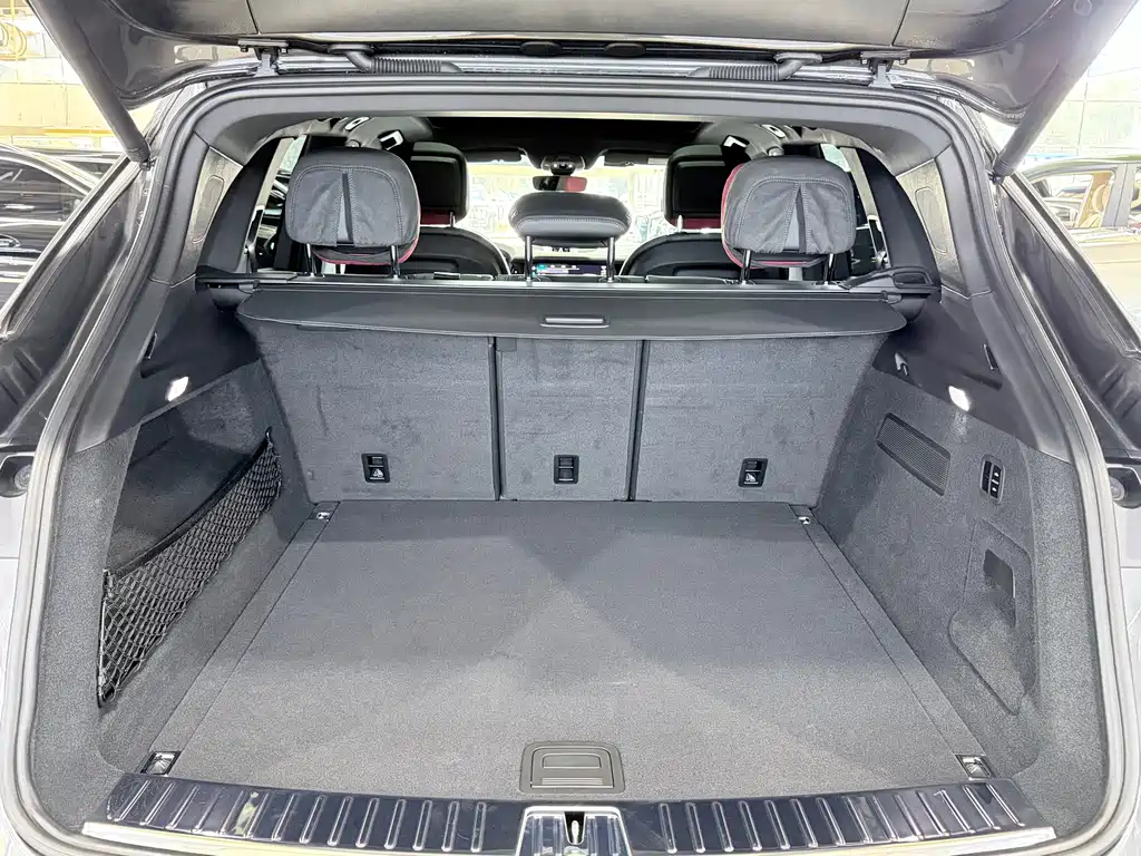Porsche Cayenne — миниатюра 11