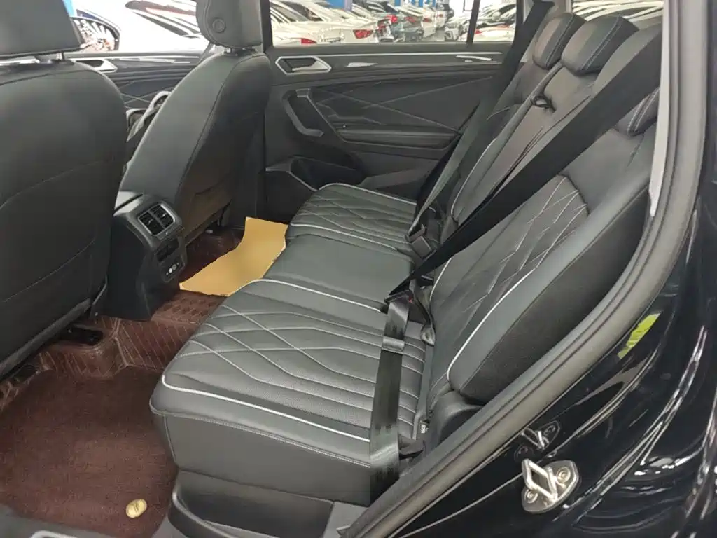 Volkswagen Tiguan L — миниатюра 17