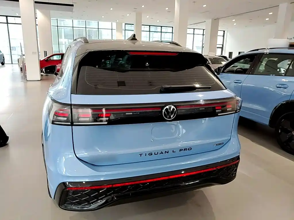 Volkswagen Tiguan L — миниатюра 6