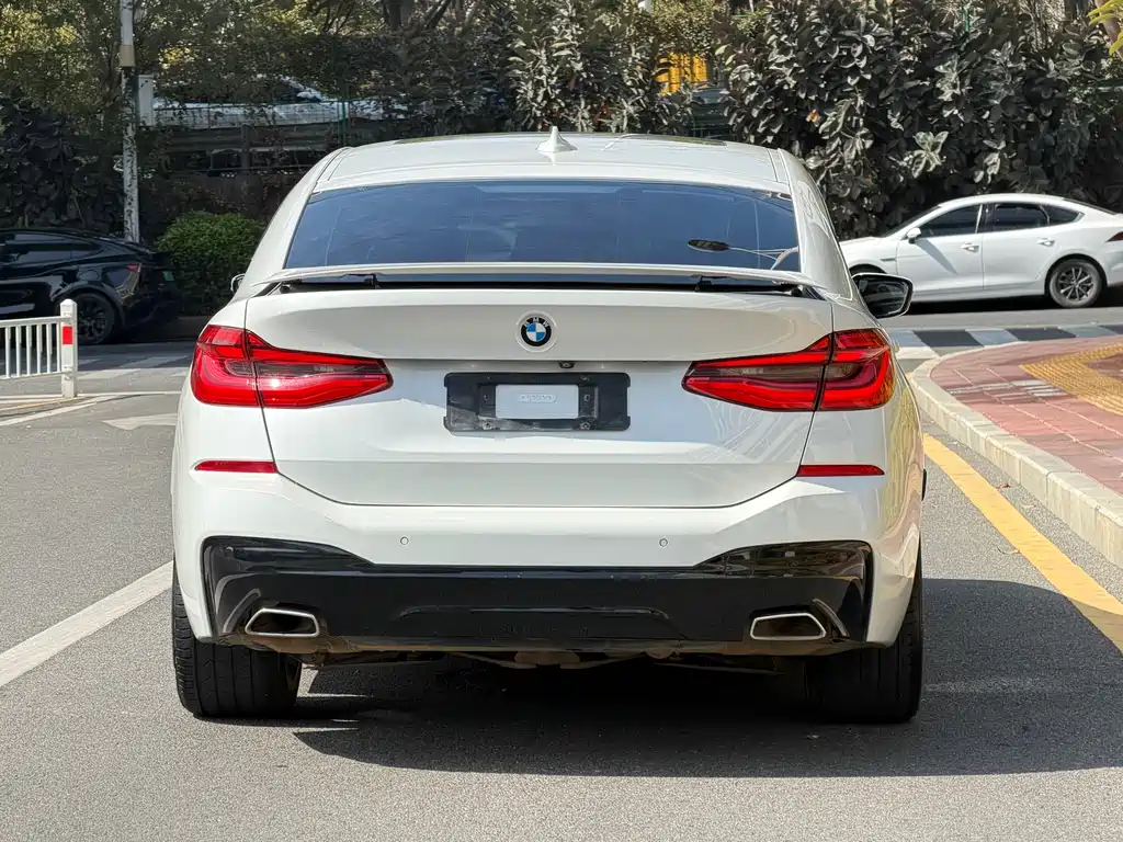 BMW 6 SERIES GT