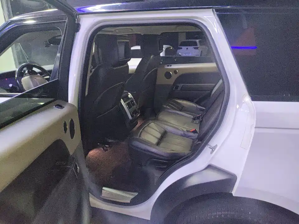 Land Rover Sport — миниатюра 8