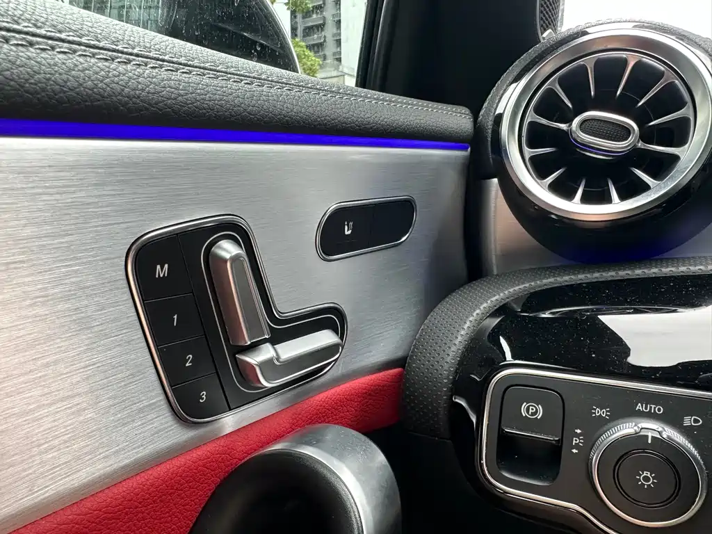 MERCEDES-BENZ A CLASS AMG