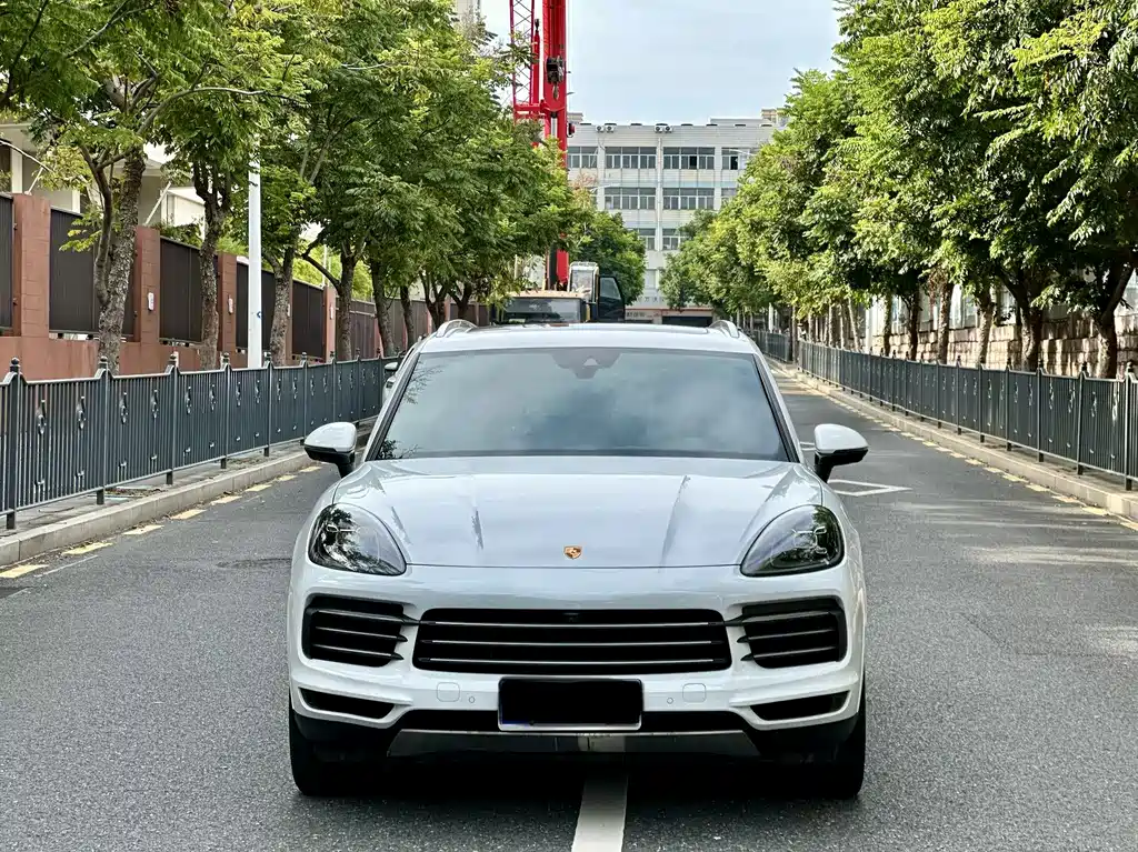 Porsche Cayenne — миниатюра 2
