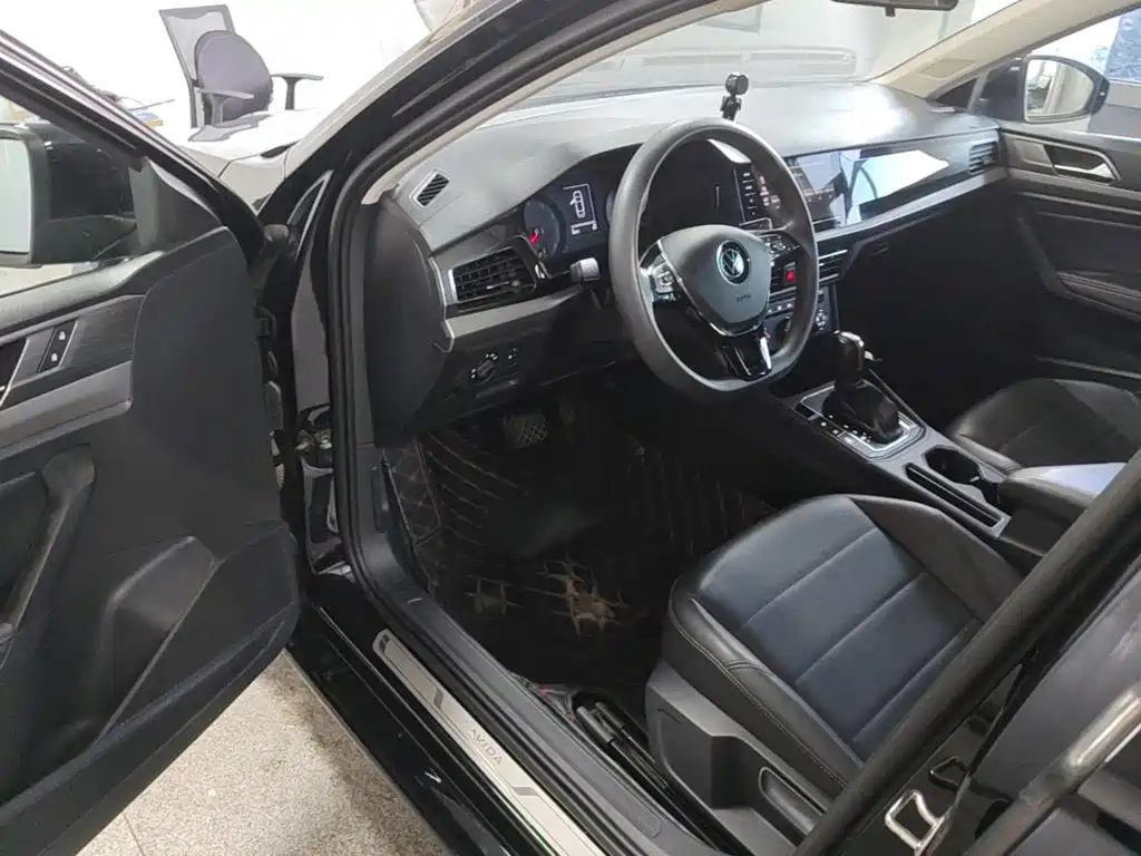 Volkswagen Lavida — миниатюра 16