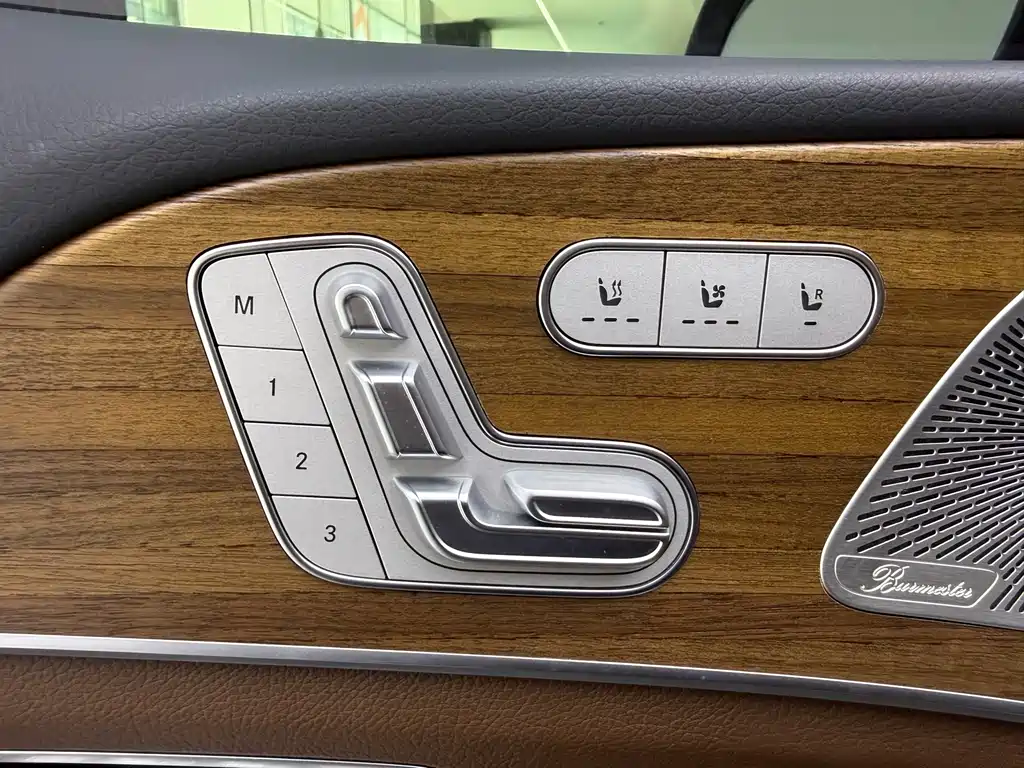 Mercedes-Benz GLS — миниатюра 26