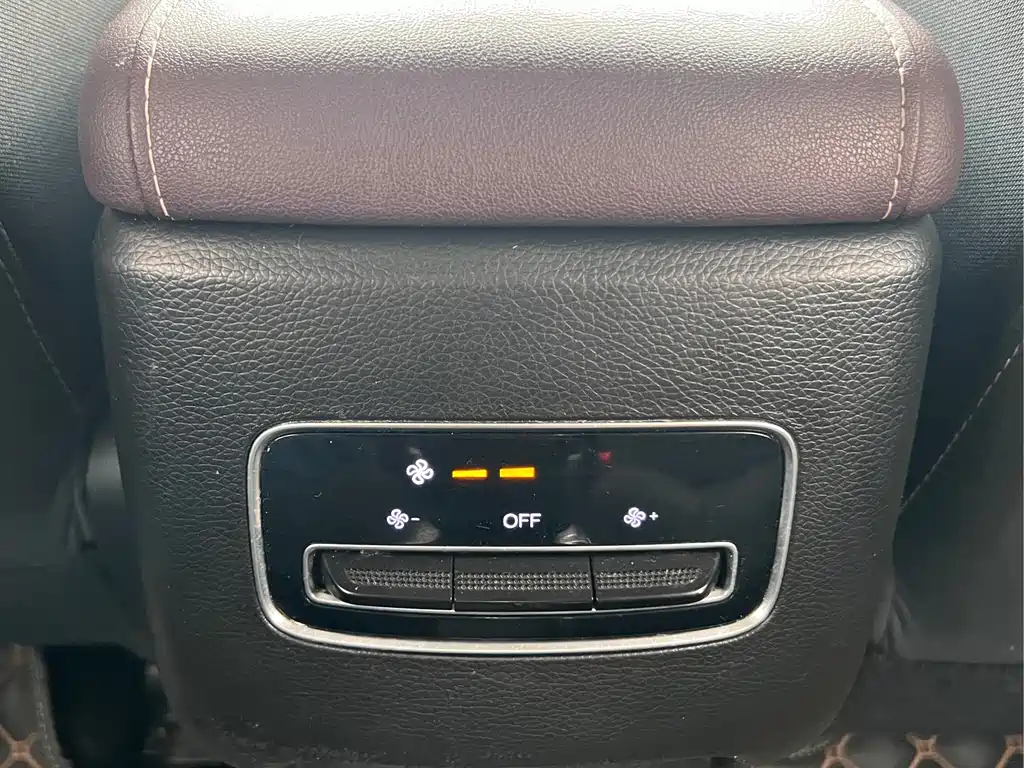 GAC Motor Trumpchi M6 — миниатюра 15
