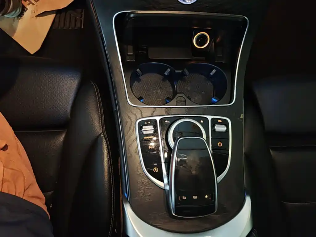 Mercedes-Benz C-Class — миниатюра 14
