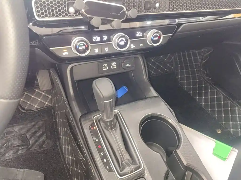 Honda Civic — миниатюра 14