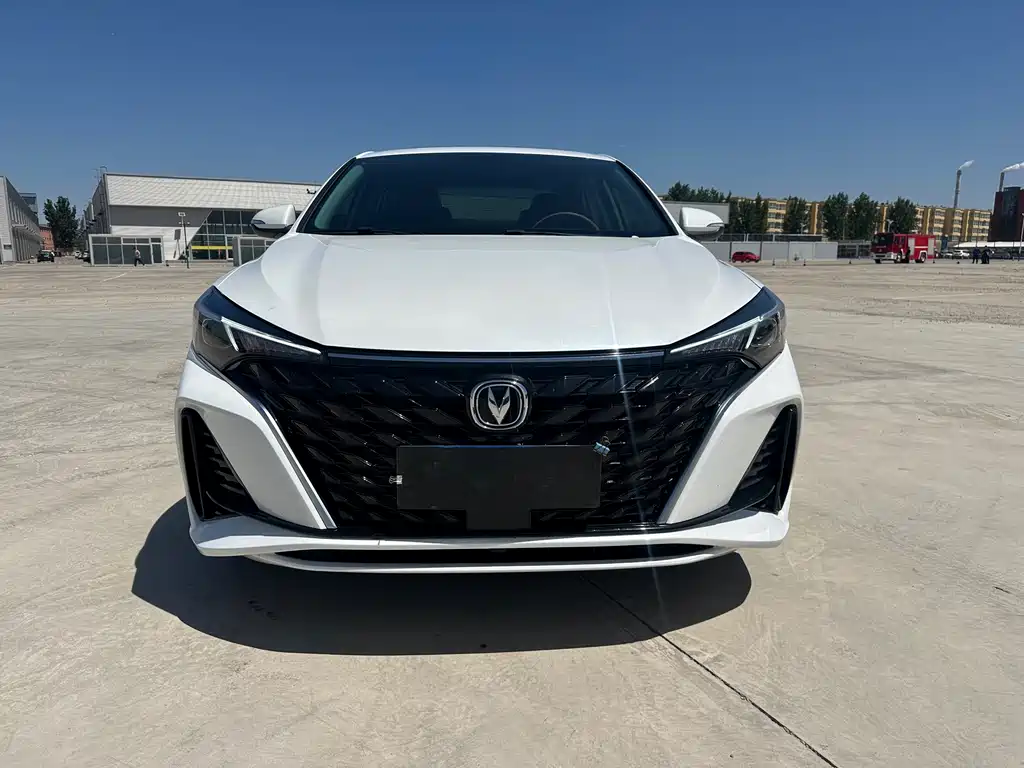 Changan Eado 2025 PLUS 1.5L MT Luxury