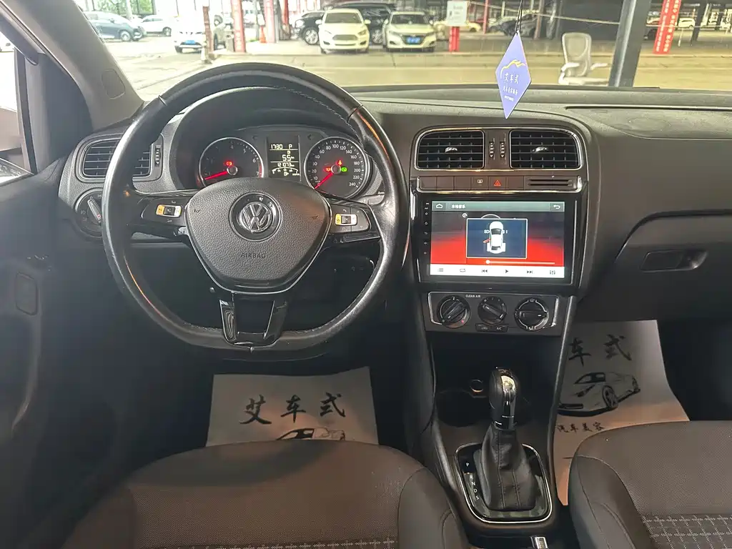 Volkswagen Polo — миниатюра 11