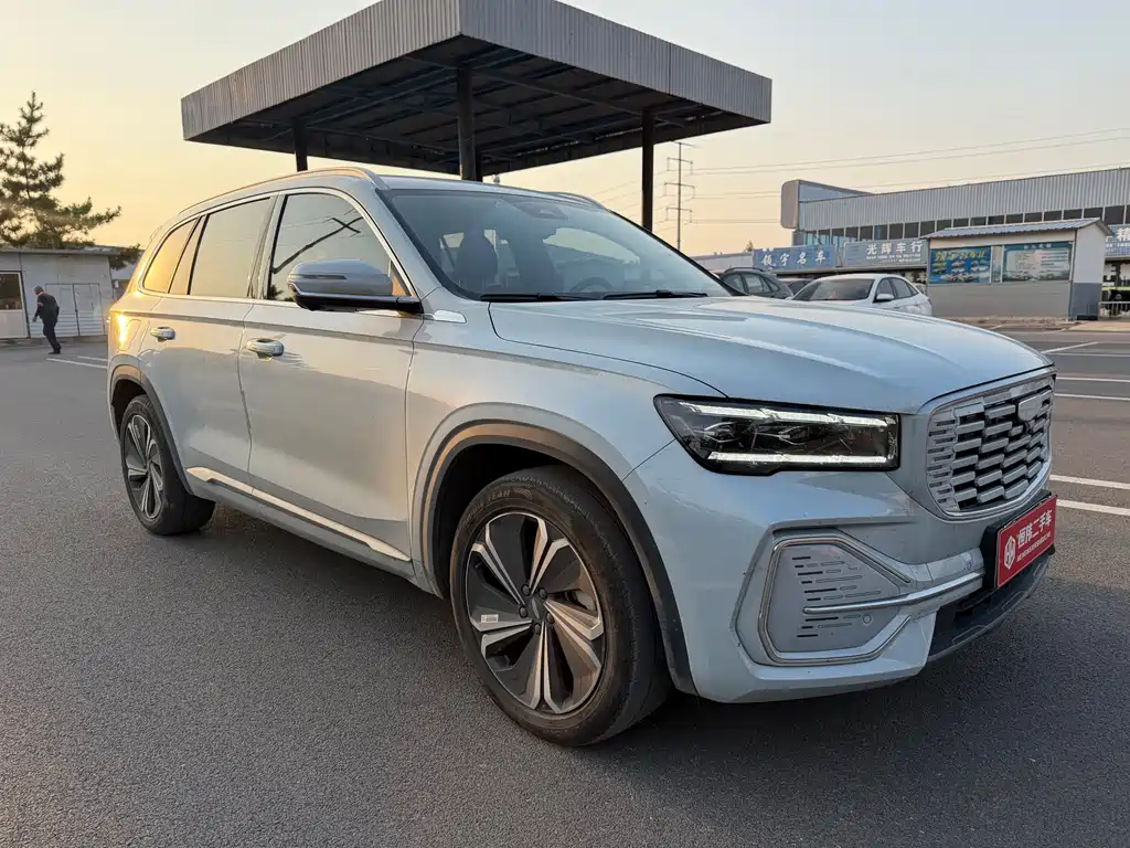 Geely Xingyue L EREV — миниатюра 3