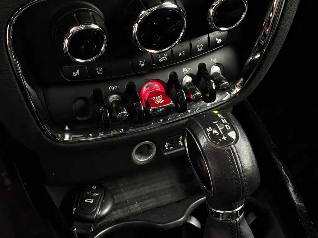 MINI Mini Clubman — миниатюра 8