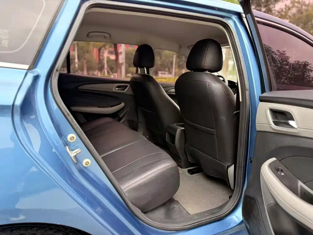 Roewe Ei5 — миниатюра 9