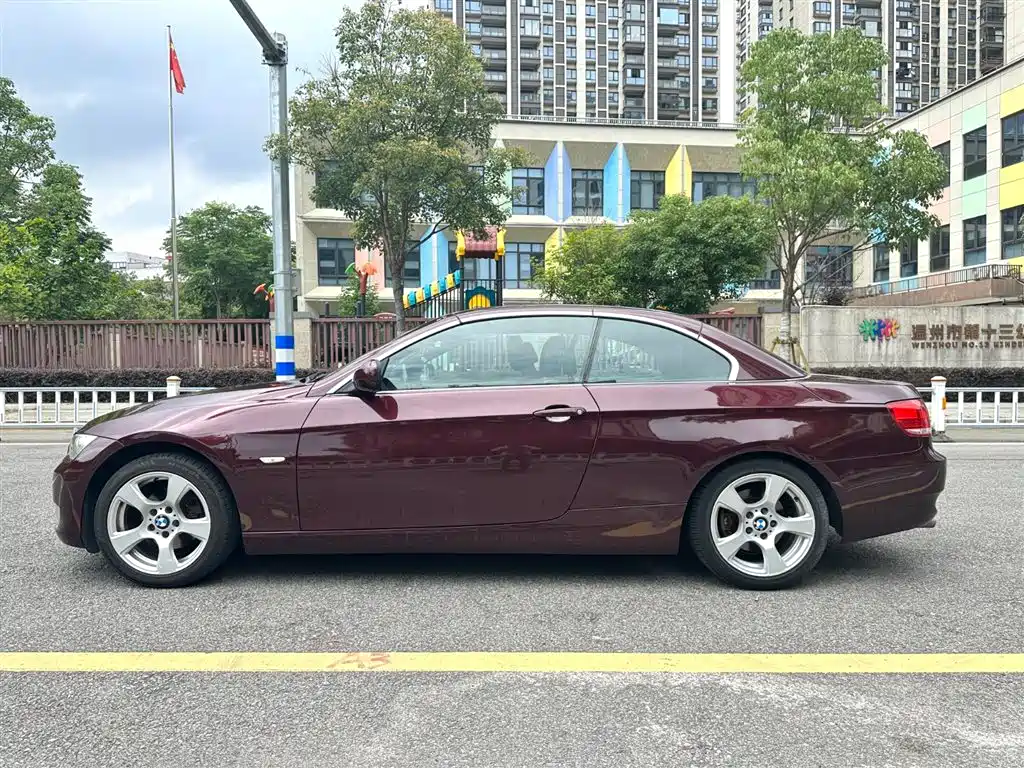 BMW 3 Series 3 2009 320i