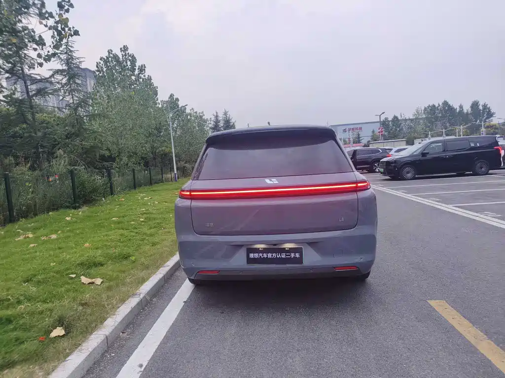 Li Auto Li L8 — миниатюра 13
